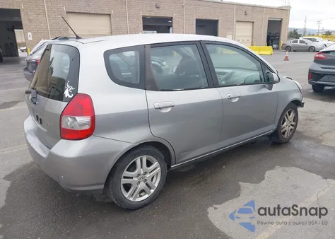 2008 Honda Fit z USA, uszkodzony, nr VIN JHMGD38428S004027